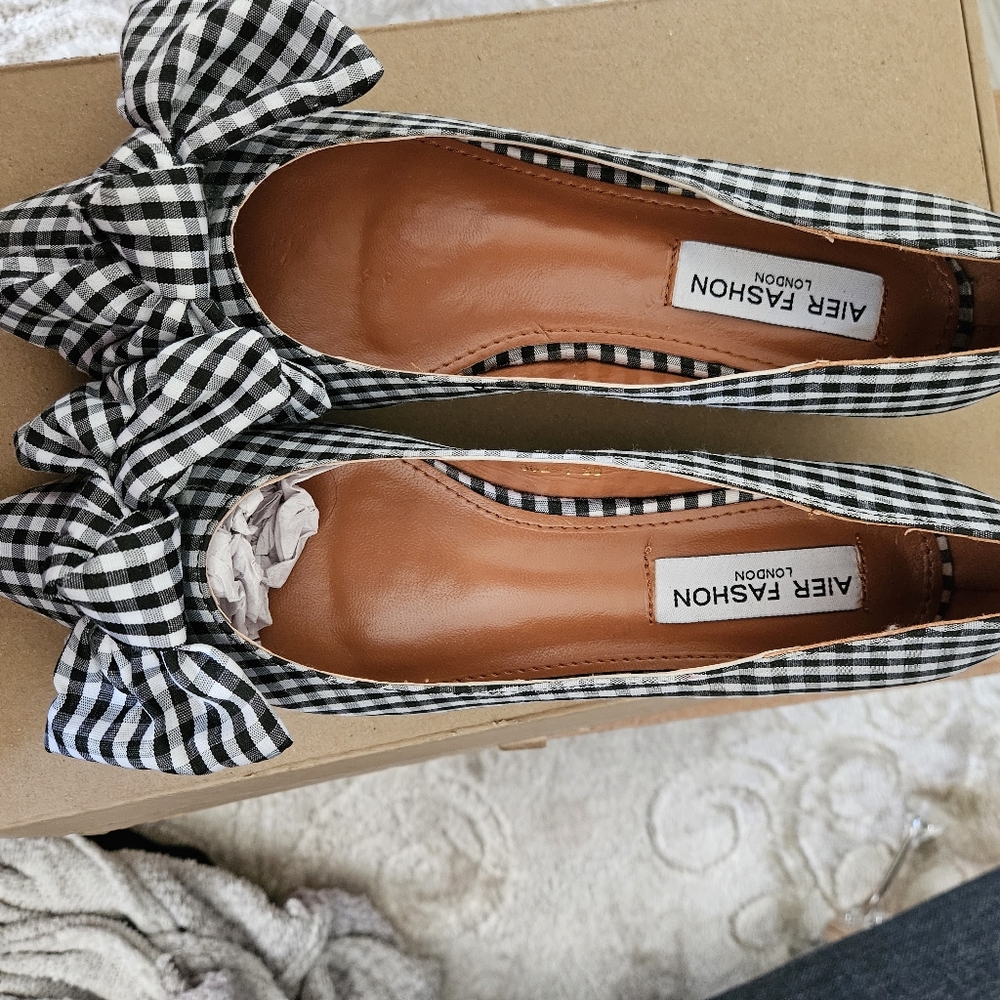 Aier fashion  London flats